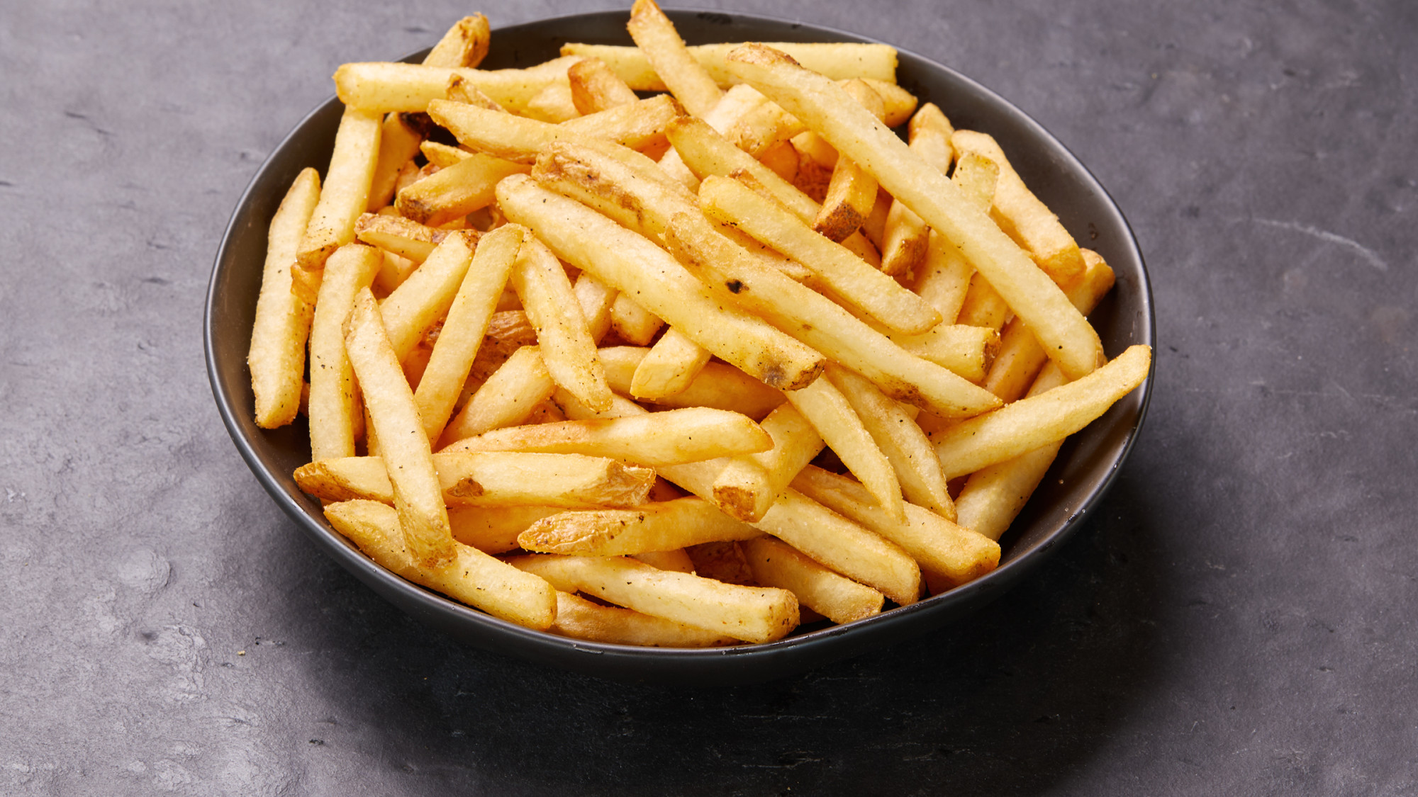 SIGNATURE SEASONED FRIES