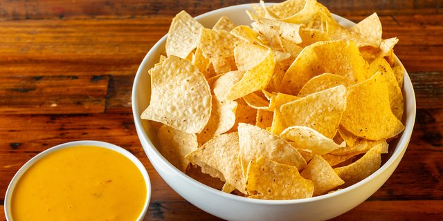 Chips w/ Queso