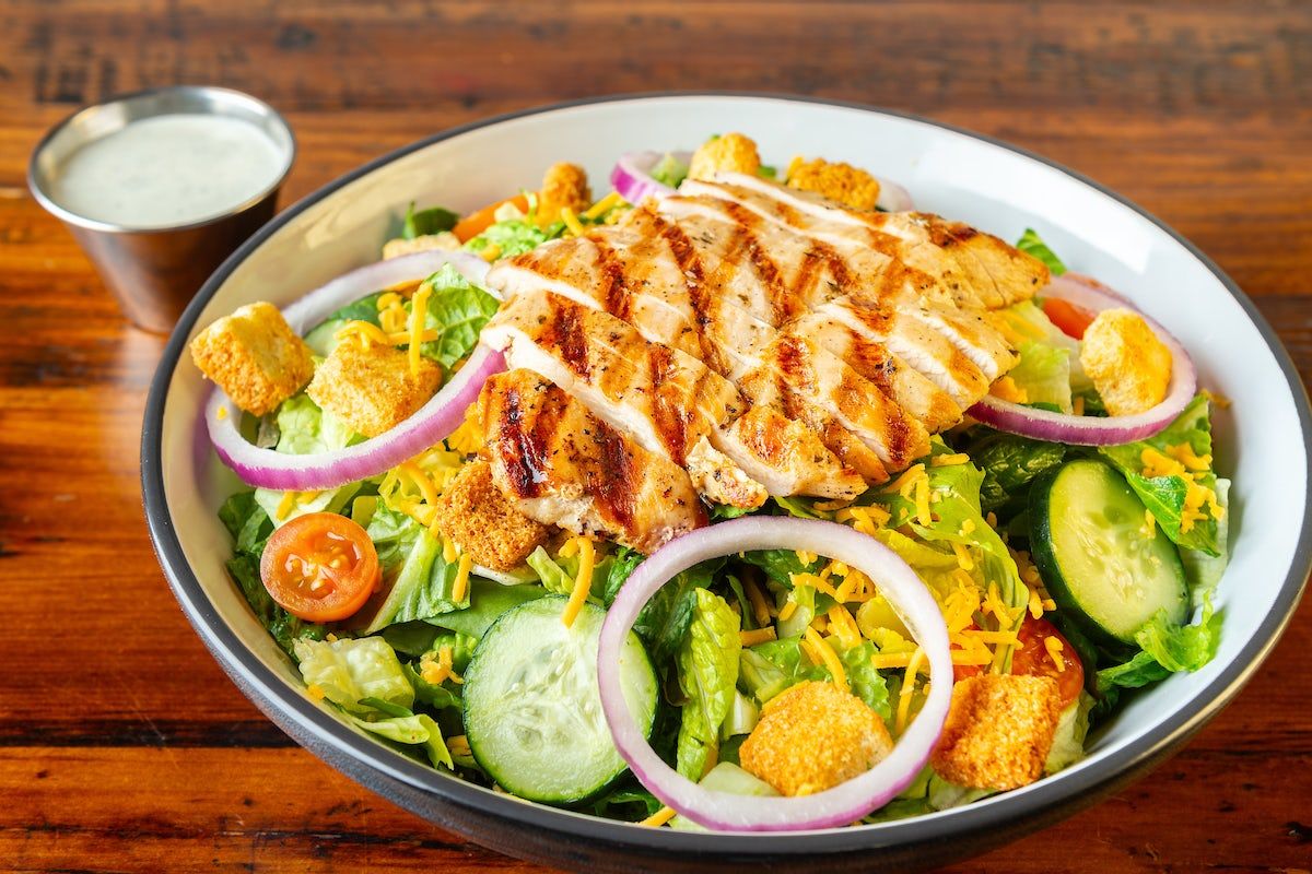 Grilled Chicken Garden Salad