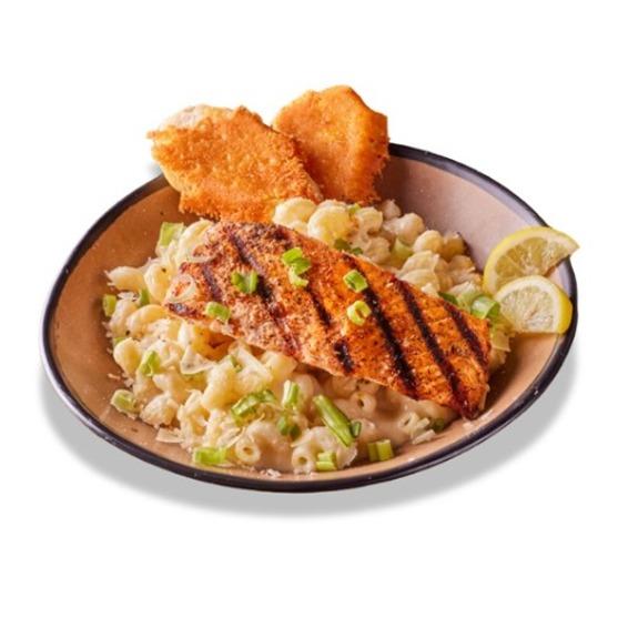 BLACKENED SALMON ALFREDO