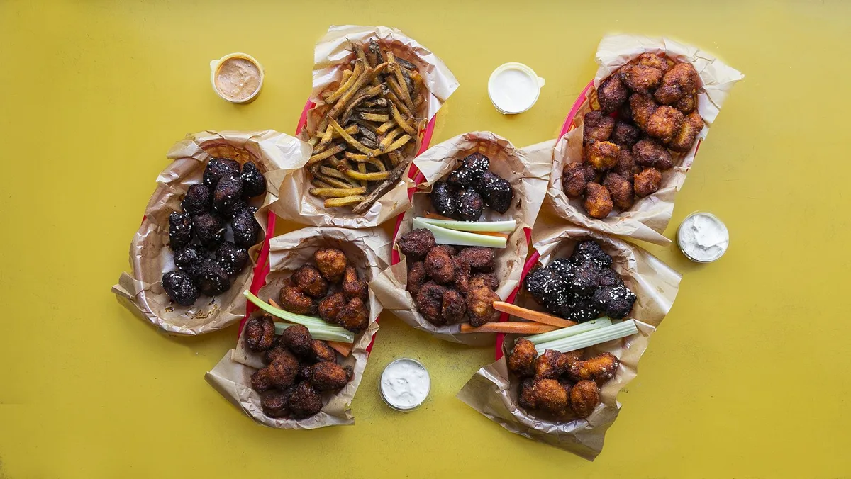 Boneless 100 Party Pack