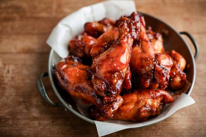 ~10 pc Naked Wing
