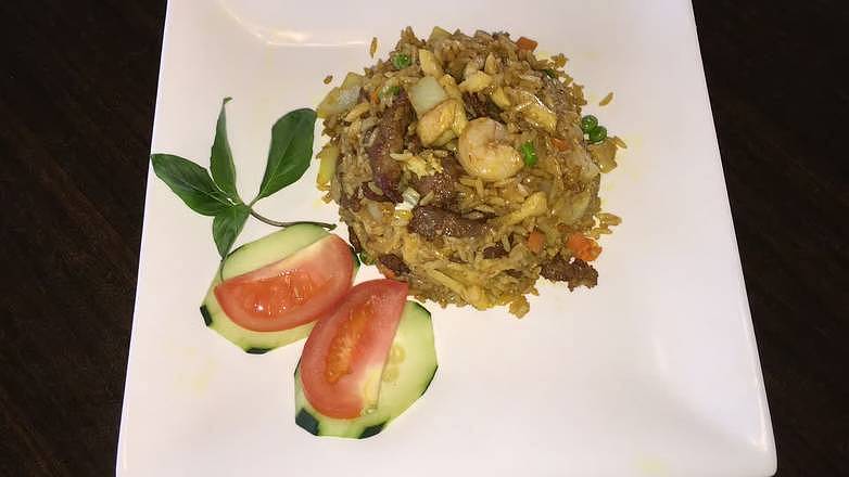 F6. House Special Fried Rice