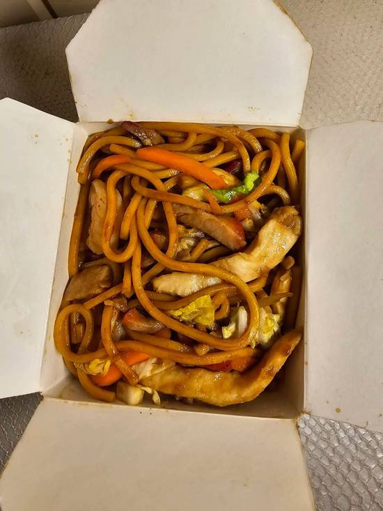 LM6. House Special Lo Mein