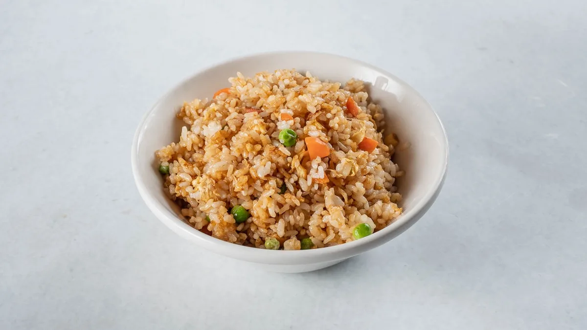 60. Nasi s jajima i povrćem