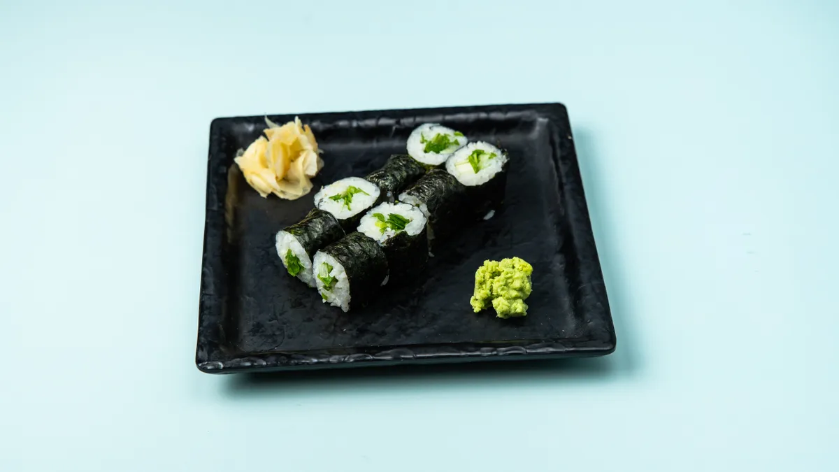 NINE Green Onion Maki