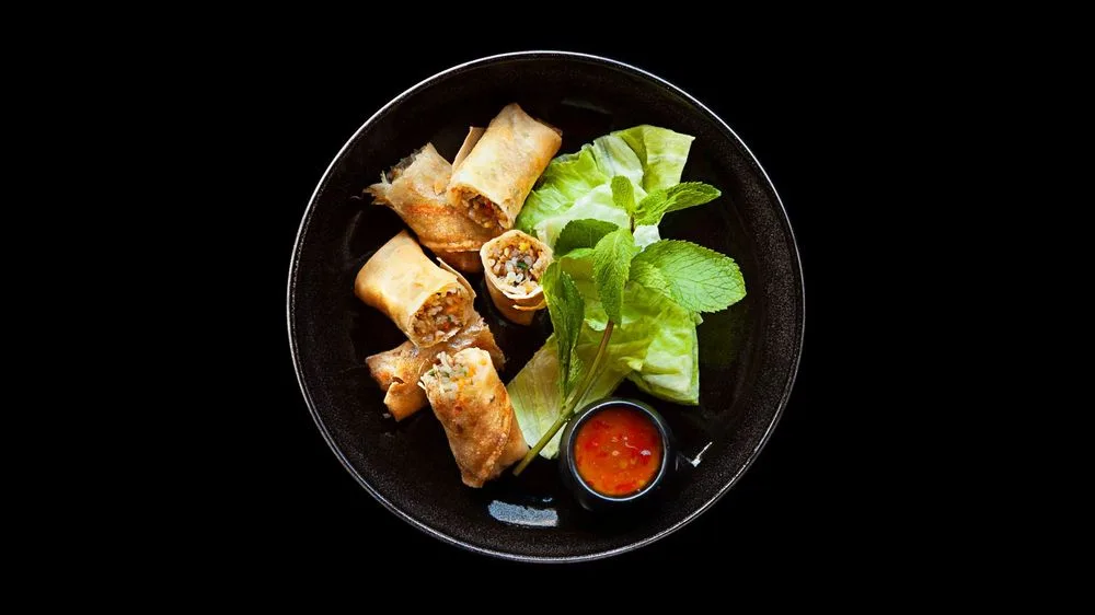 4C_Crispy vegetarian spring rolls