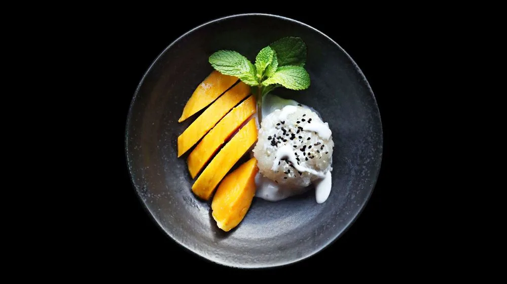 33G_Mango sticky rice