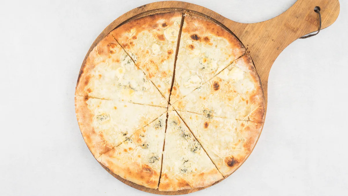 Quattro formaggi 26cm
