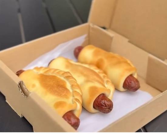 Chefs Empa-Doggers Dog For Opening week!