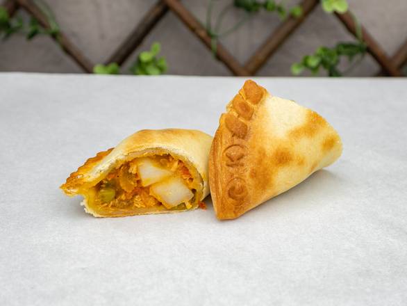 Chicken Pot Pie Empanada (CK)