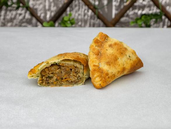 Quinoa and Lentil Empanada (QL) (vegan)