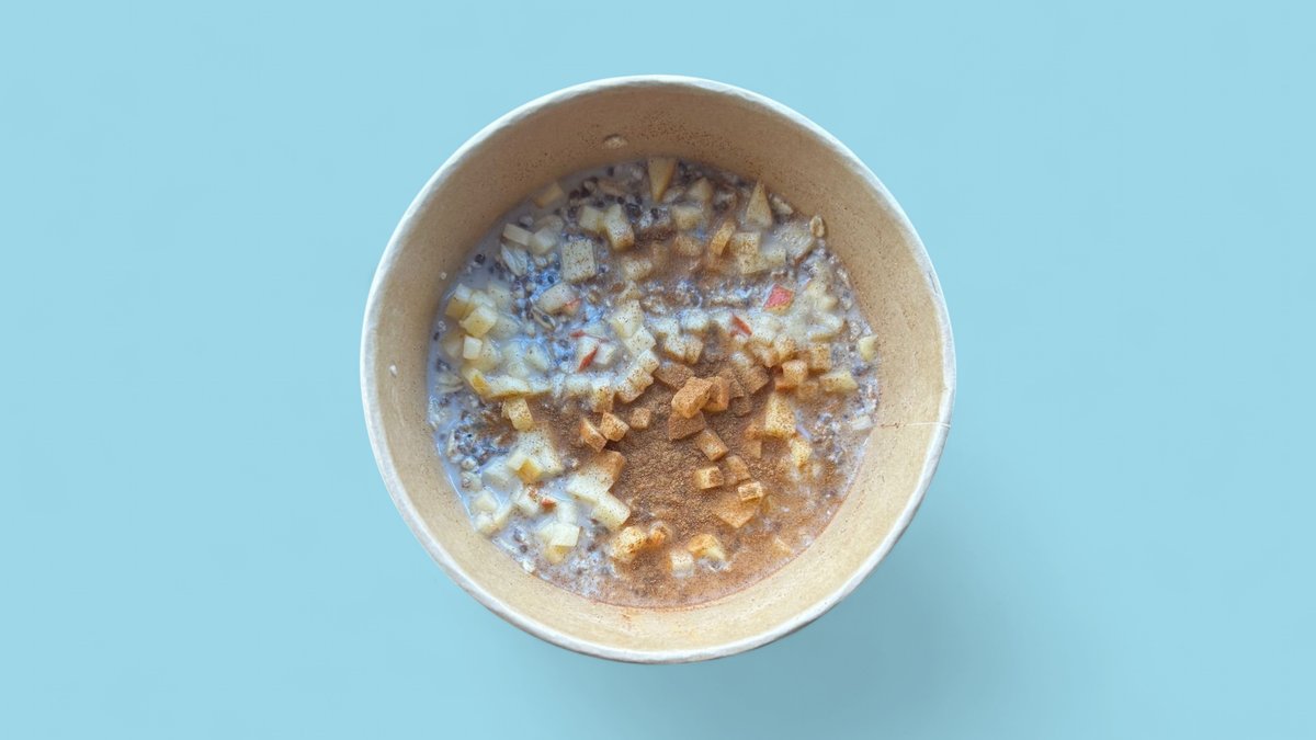 Cinnamon and Apple Oatmeal