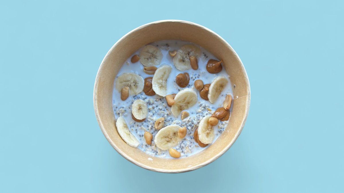 Oatmeal with Peanut Butter and Banana