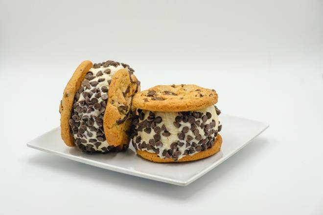 The Classic Ice Cream Sandwiches (2-Pack)