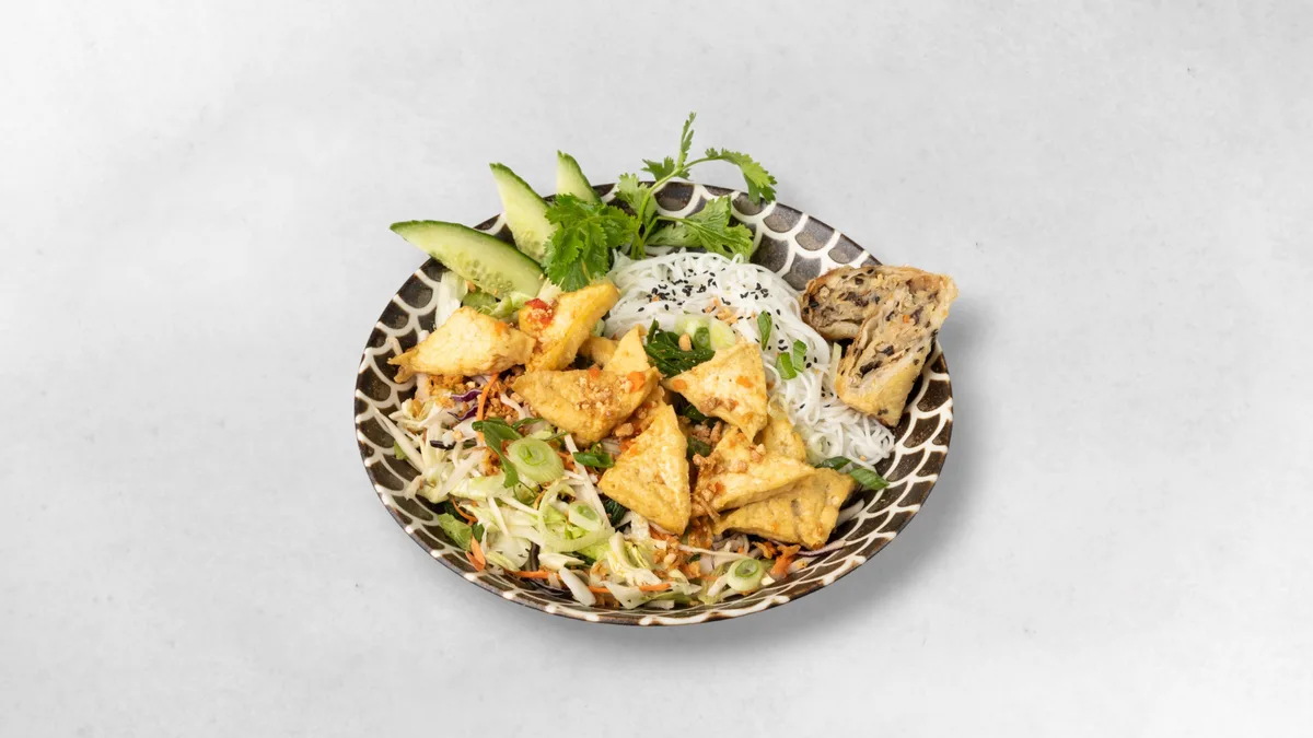 Nudelsalat mit Tofu