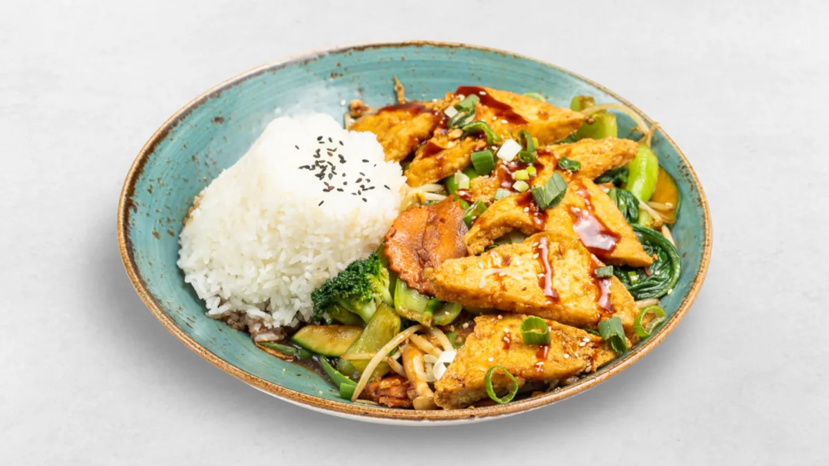 Wok Tofu mit Zitronengrass und Gemüse
