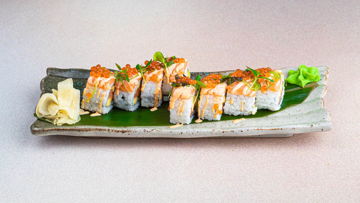 Crazy Salmon Roll 🌶️