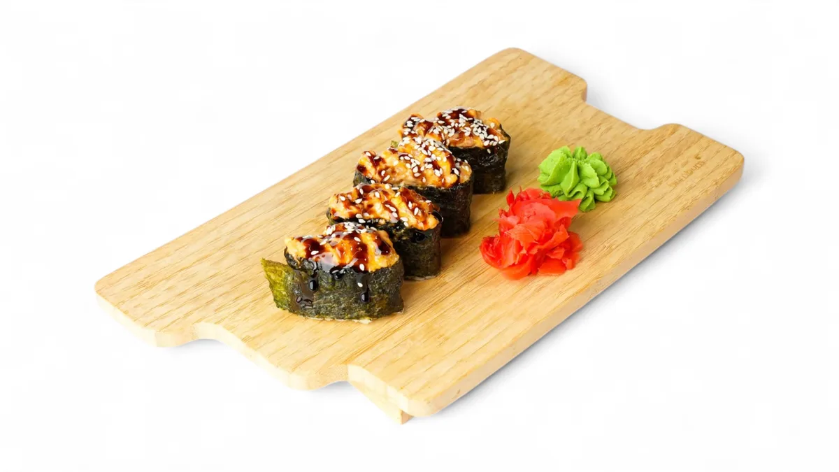 Spicy salmon sushi