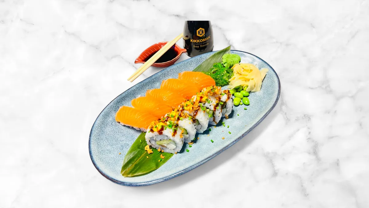 Lax and Makirullar Sushi - 8 bitar
