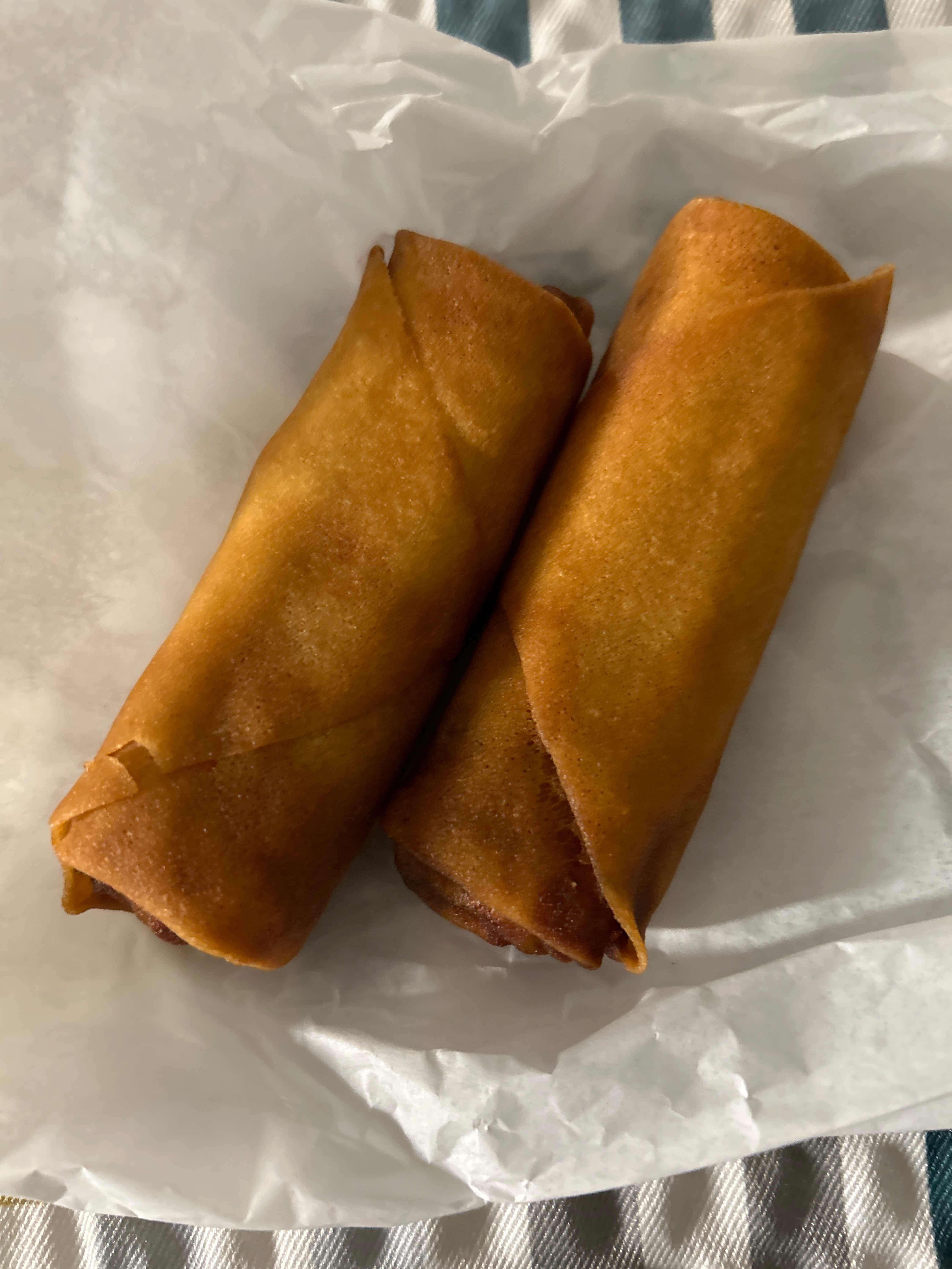 Egg Rolls (2 Pieces)