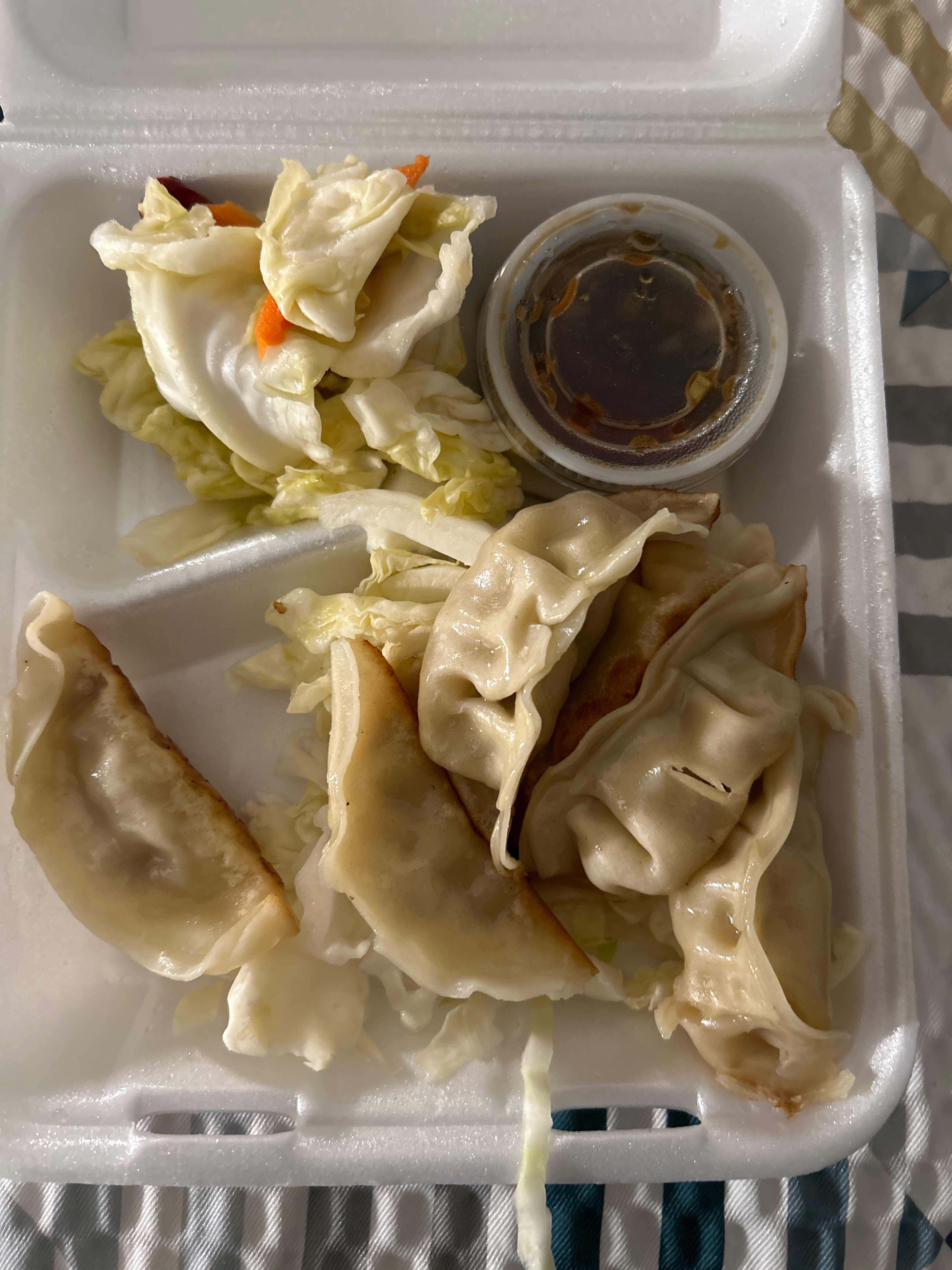 Pot Stickers (6 Pieces)
