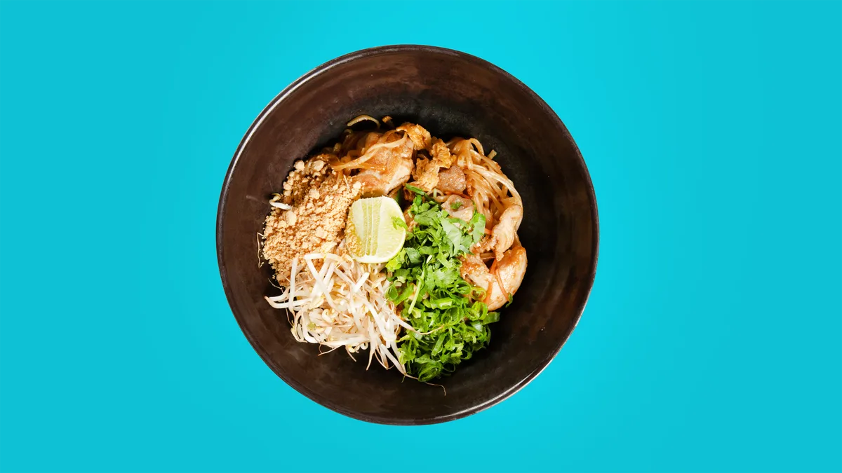Pad thai chicken