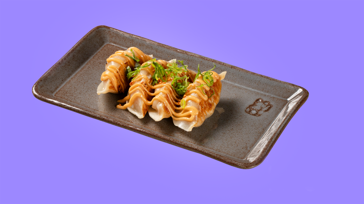 Pan fried pork dumpling w/ mayo