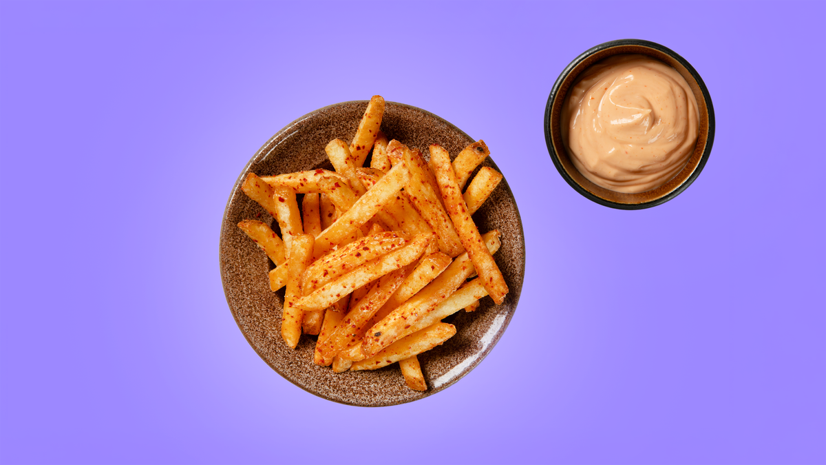 Yips fries w/ chili mayo