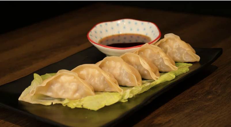 A4. Steamed Gyoza (6 Pieces)