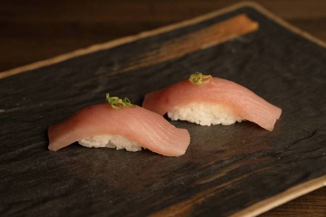 N10. Shiro Maguro Nigiri