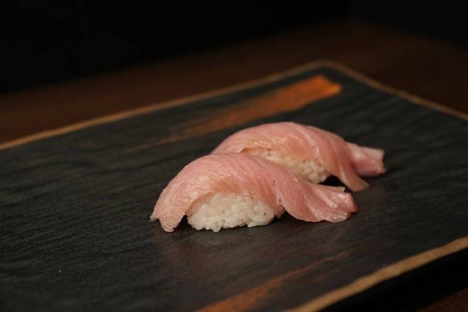 N15. Toro Nigiri