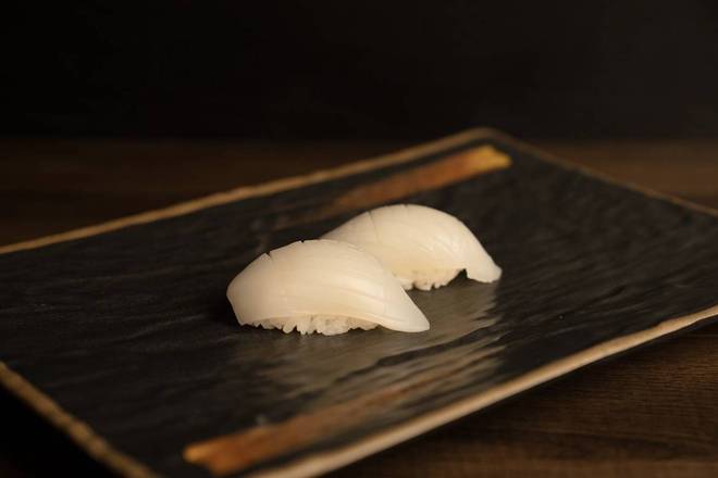 N4. Ika Nigiri