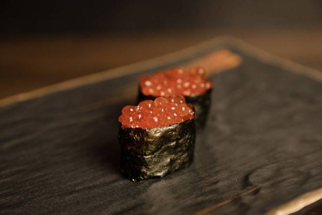 N5. Ikura Nigiri