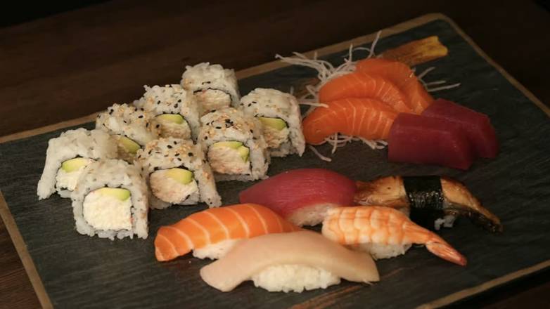 SE7. Trio (Roll, Nigiri, Sashimi)