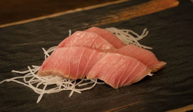 SS1. Sashimi (5 Pieces)