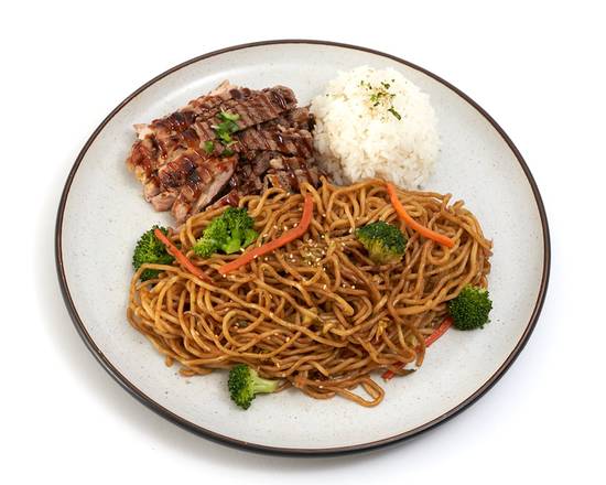 Chicken and Beef Yakisoba