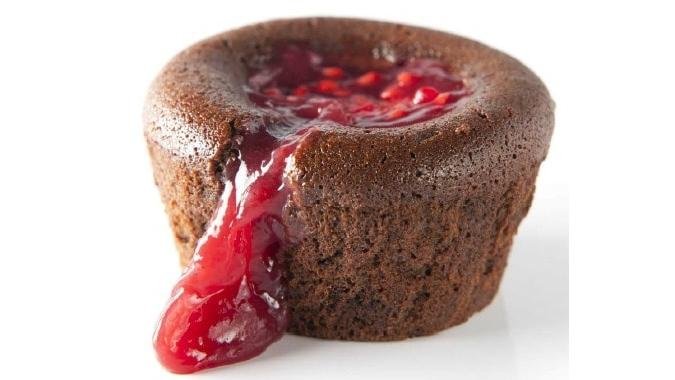 Lava Cake cu sos fructe de pădure 150 g