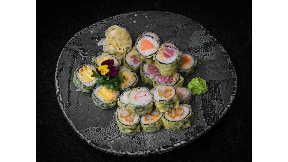 Fried hoso maki set