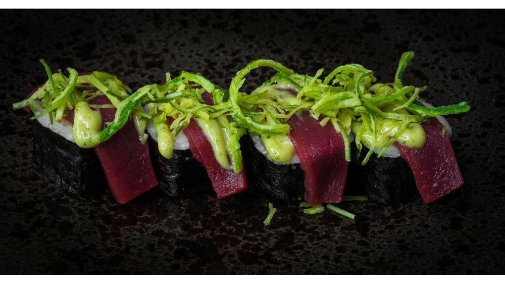 Maguro age roll