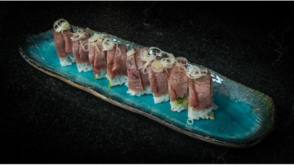 Wagyu robata roll