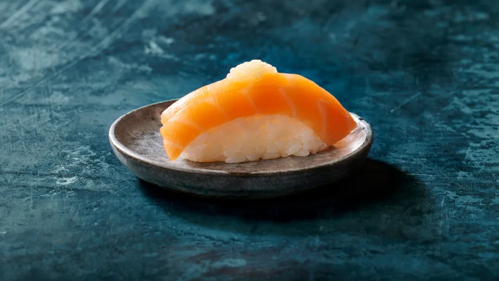 Nigiri Laks med hvidløg