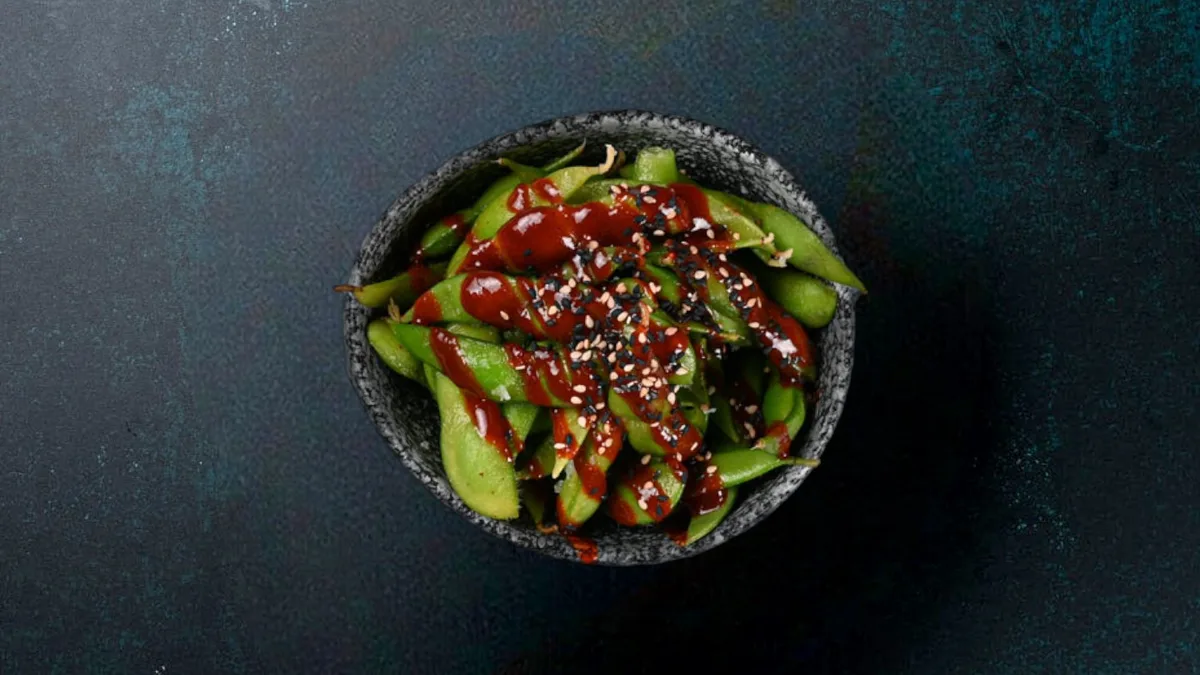 Spicy Edamame (V)