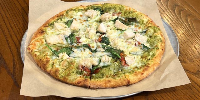 Nat Chicken Pesto Pizza