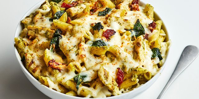 Nat’s Chicken Pesto Pasta
