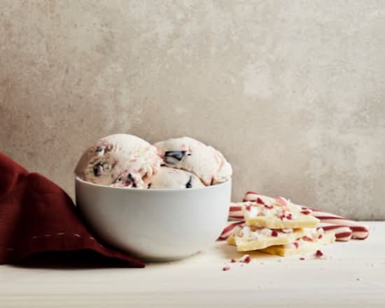 FROSTY PEPPERMINT GELATO
