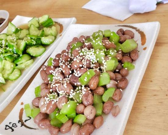 Celery and Peanut 西芹花生