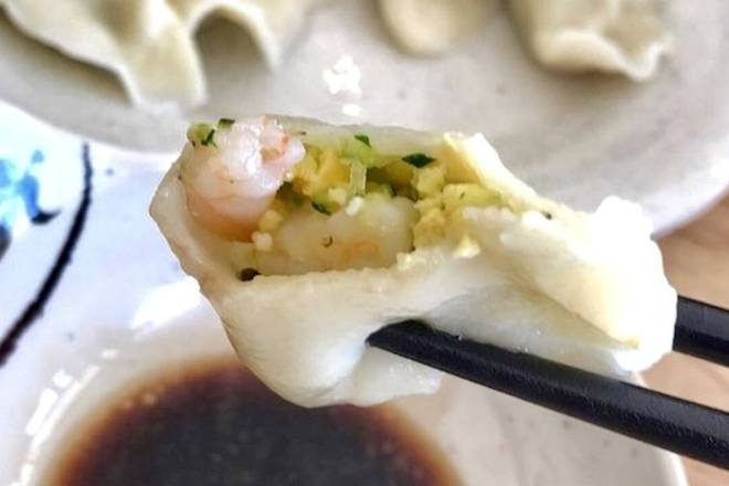 Shrimp and Zucchini Dumpling 虾仁角瓜