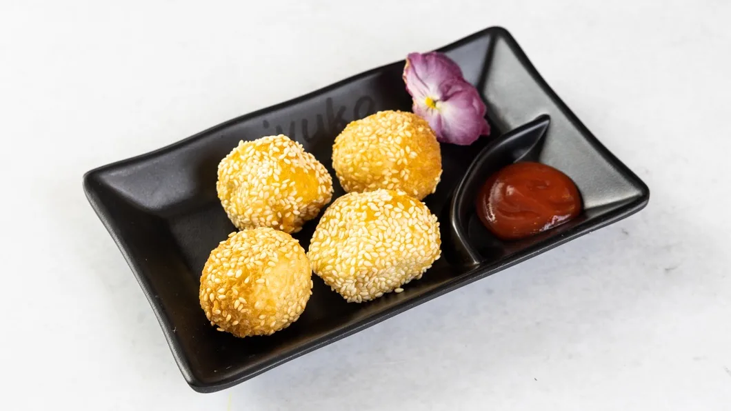 Fried Sesame Balls (4 kos)