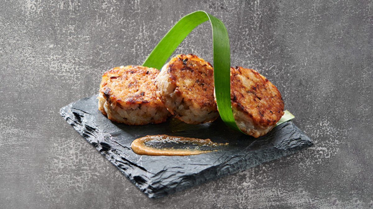16. Oyakionigiri